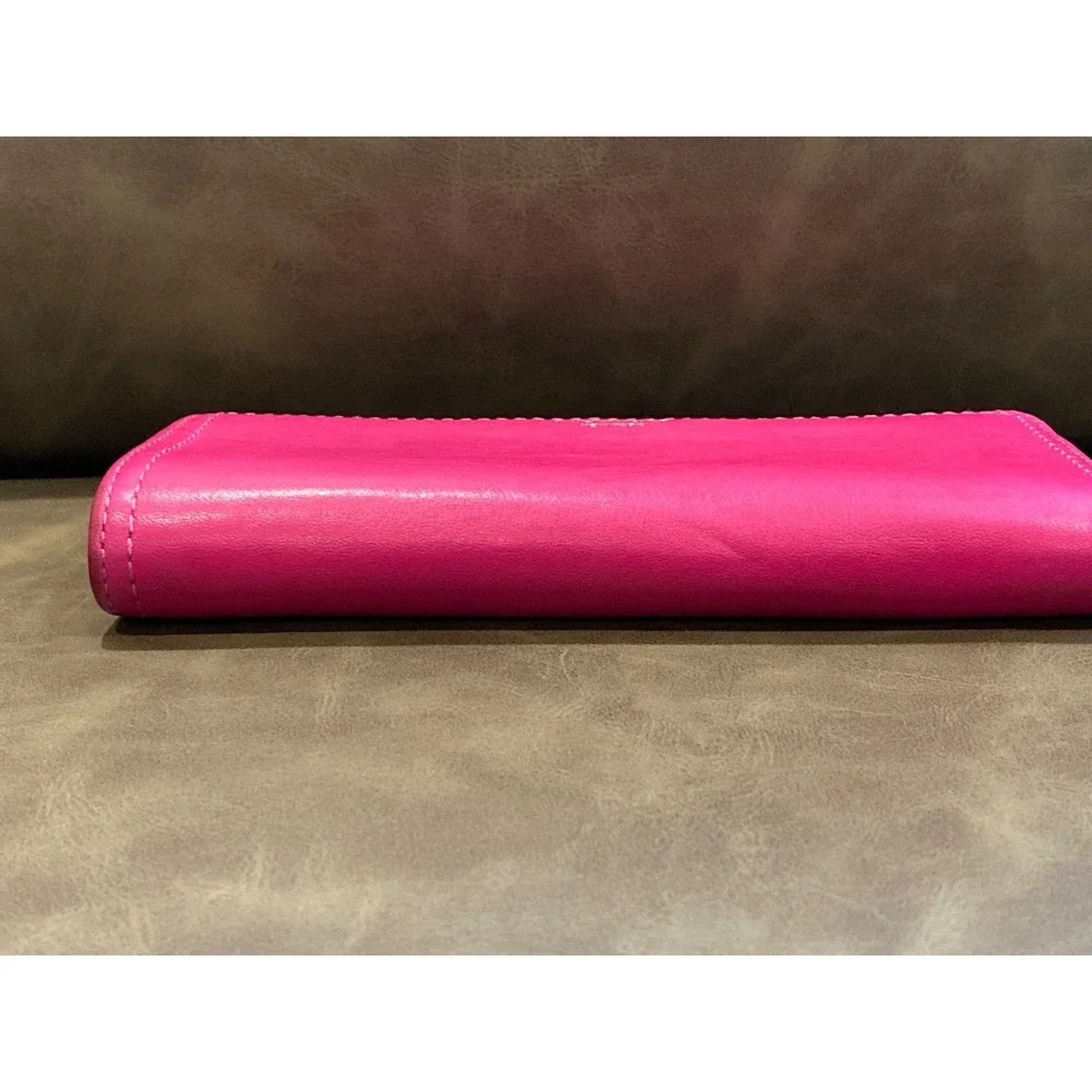 Coach‎ Wallet Women's Fuchsia Legacy Leather Slim Zip Around Clutch Organizer